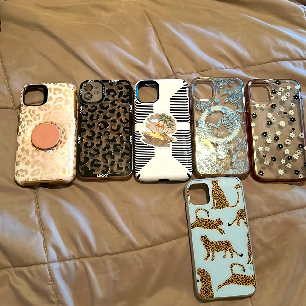 iPhone 11 cases all brand new except middle white and black one
